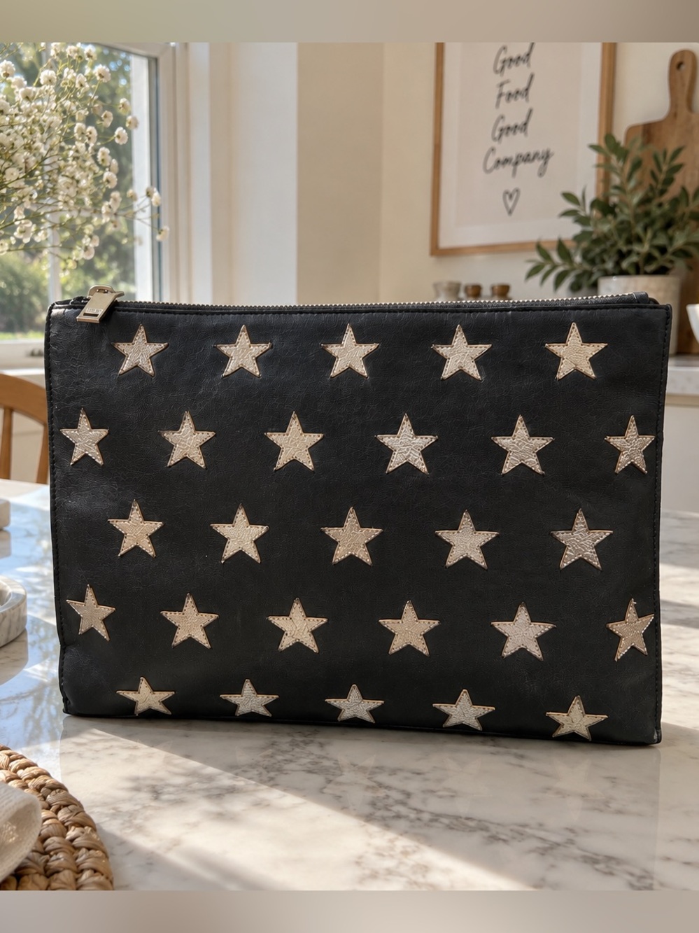 Saint Laurent Paris SLP Star Zip Pochette Jour - Black Leather